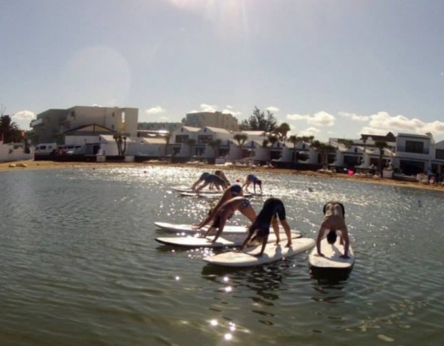 Exercise on the SUP board 